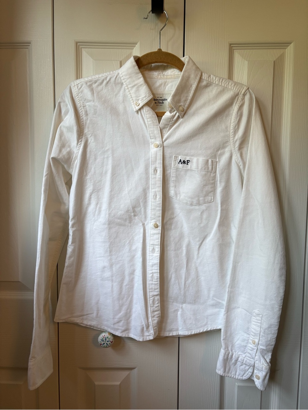Abercrombie & Fitch Women’s 100% Cotton White Button-Down Oxford Shirt